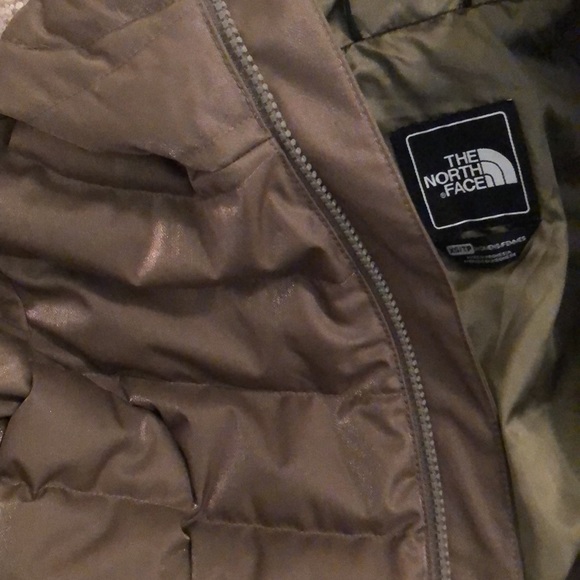 North face puffer coat - Picture 4 of 4